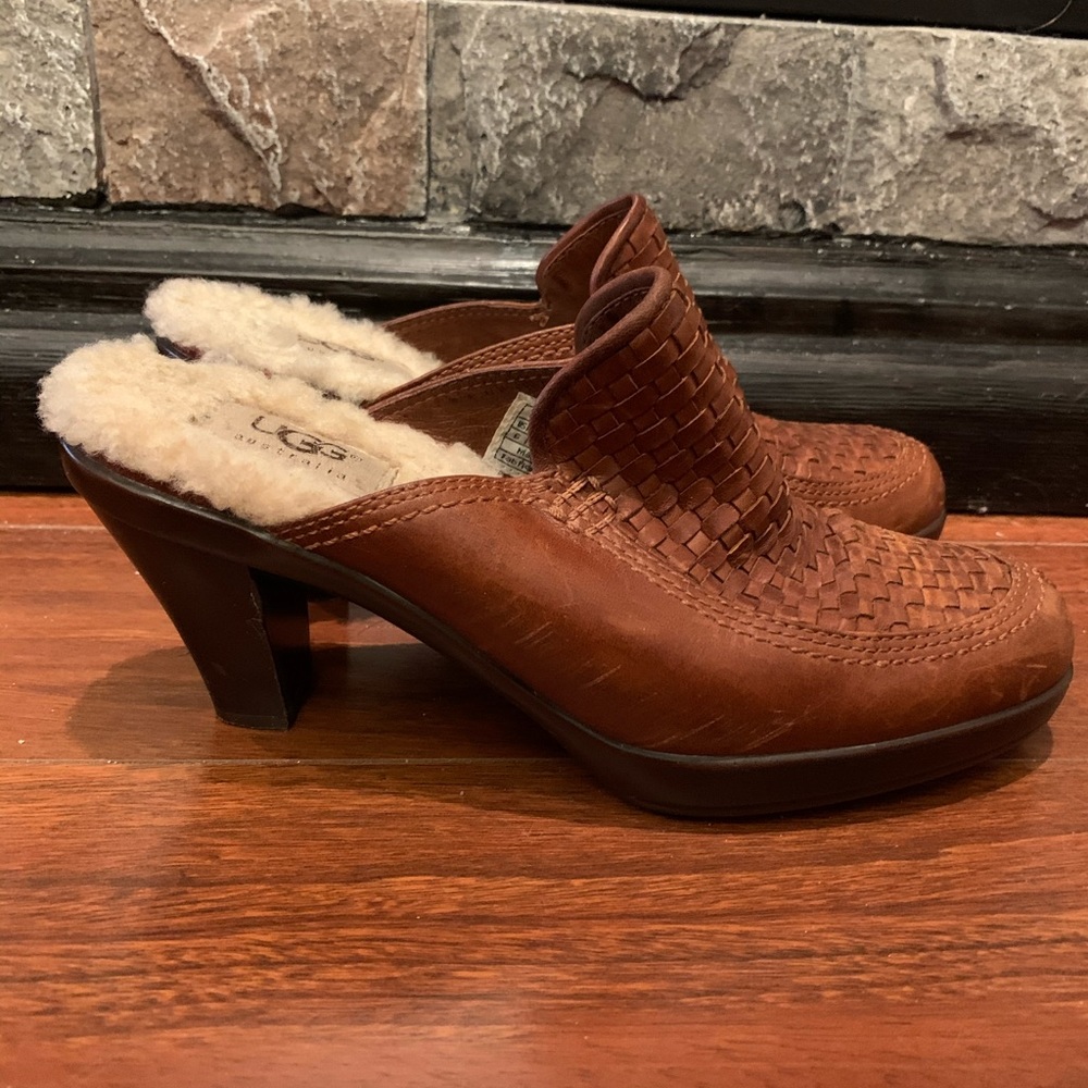 Ugg shoes size 6